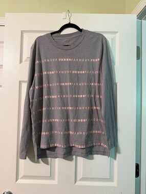 Under Armour Heather Gray Long Sleeve Tee with White Logo